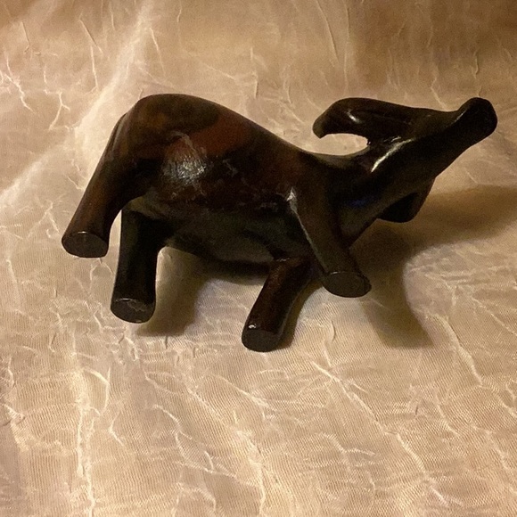 Small wildebeest Statue Wooden Statue Vintage - Picture 7 of 10